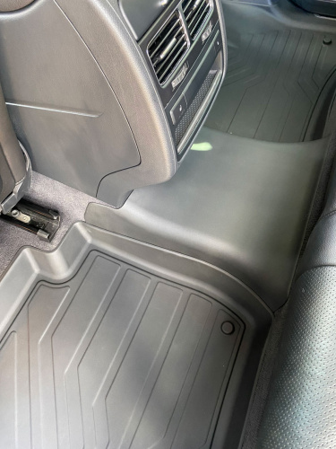 Коврики резиновые 3D LUX для Volkswagen Touareg II (2-х зонный климат) (2010-2018)