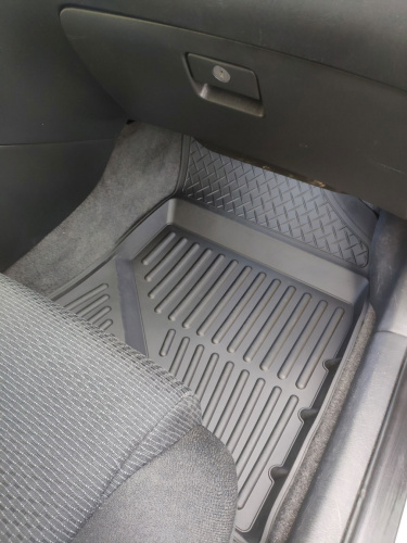Коврики резиновые 3D PREMIUM для Toyota Corolla IX SD/HB/UN (2001-2007)