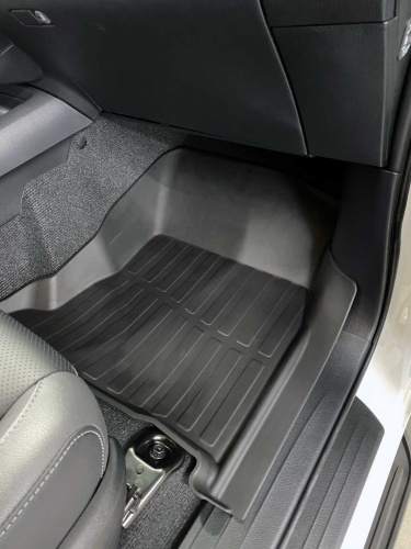 Коврики резиновые 3D LUX для Toyota Hilux (2015-н.в.)