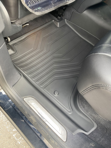 Коврики резиновые 3D LUX для Volkswagen Touareg II (4-х зонный климат) (2010-2018)