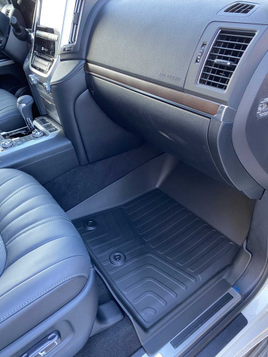 Коврики резиновые 3D LUX для Toyota LC200 (2012-2021) (3 шт.)