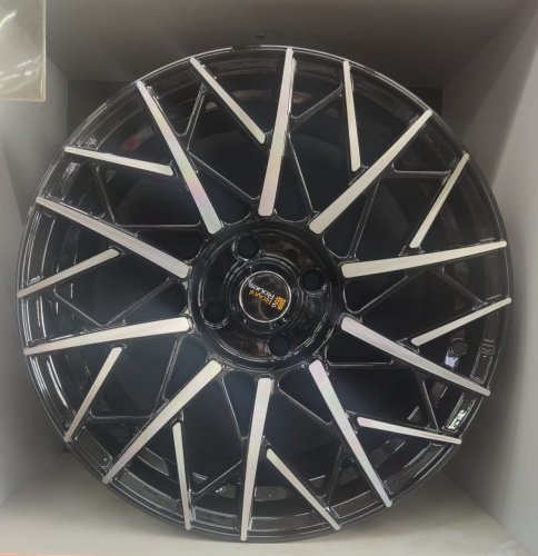 Диск Royal Roues 682 16х7 4х100 et 38 dia 60,1 Black With Face Machine