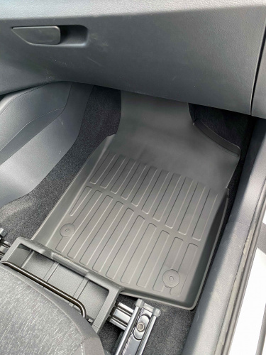Коврики резиновые 3D LUX для Skoda Rapid (2012-н.в.)
