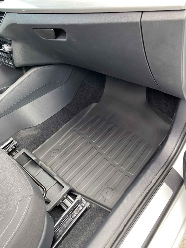 Коврики резиновые 3D LUX для Skoda Rapid (2012-н.в.)