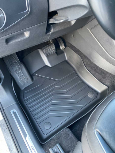 Коврики резиновые 3D LUX для Volkswagen Tiguan II (2016-н.в.)